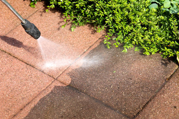 Why Choose Our Certified Pressure Washing Experts for Your Project Needs in Kennewick, WA?